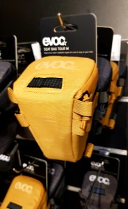Nerka Evoc Seat Bag Tor loam M real photo.jpg