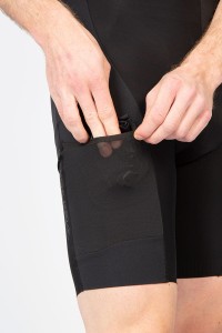 Spodenki rowerowe na szelkach Endura GV500 Reiver Bibshort E5083BK p3.jpg