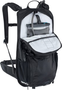 Plecak Evoc Stage 12L Black p5.jpg