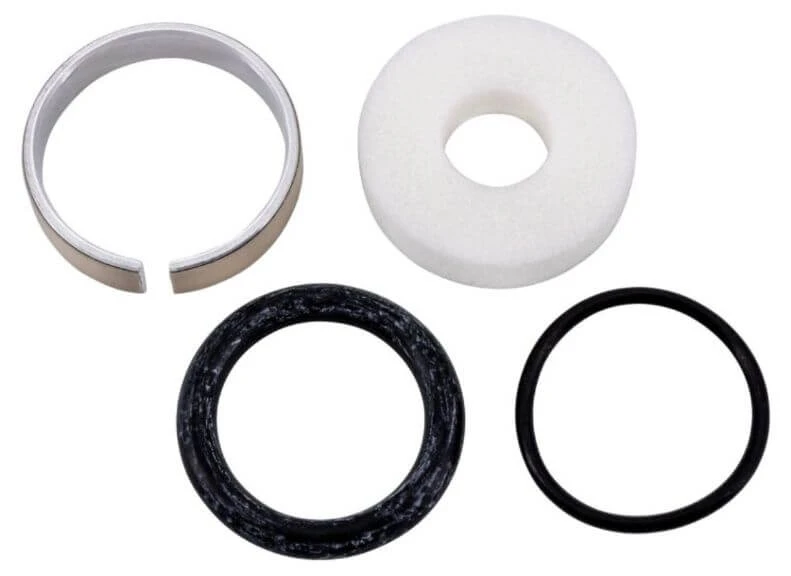 11.6818.051.007 Zestaw serwisowy do sztycy RockShox Service Kit 200H 1YR REV S B1 V2.webp