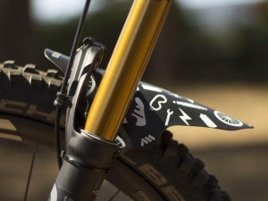 Błotnik AMS Mud JoyRide White p3.webp
