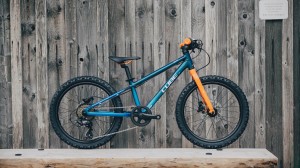 Rower Cube Acid 200 Disc actionteam 2025 p7.webp