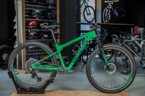 Rower Specialized Epic World Cup Expert Gloss Electric Green Forest Green Pearl 2024 p7.webp