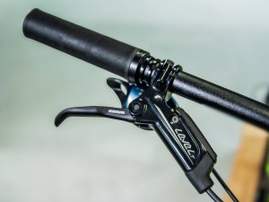 Rower Specialized Chisel Comp Gloss Ion Smoke Liquid Metal 2025 p7.webp