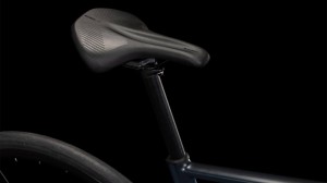 Rower Cube Attain Race night'n'black 2025 p2.webp