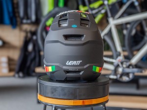 Kask Rowerowy Leatt Gravity 1.0 V23 Black p8.webp