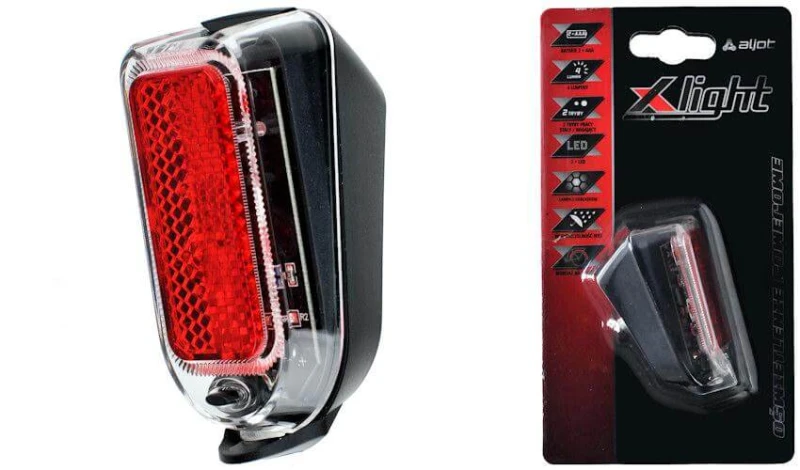 Lampka tylna X-light na błotnik 2 LED - 2xAAA baterie.webp