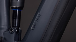 Rower Cube Stereo Hybrid ONE22 Pro 600 night'n'chrome 2026 p6.webp