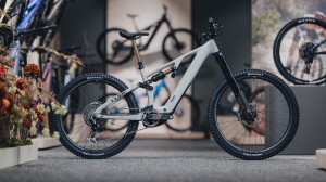 Rower Cube Stereo Hybrid 177 C62 Super TM 600X reedbeigegrit'n'orange 2026 p8.webp