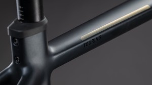 Rower Cube Touring Hybrid ONE 600 coal'n'chrome 2026 p5.webp