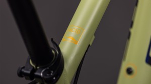 Rower Cube Acid 240 FE lightolive'n'orange 2026 p4.webp
