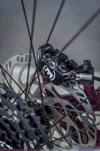 Rower Cube Stereo Hybrid ONE22 Pro 600 Wh amarone'n'grey 2025 p9.webp