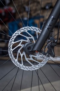 Rower Cube Stereo Hybrid ONE22 Pro 600 night'n'chrome 2026 p21.webp