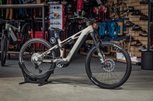 Rower Cube Stereo Hybrid ONE77 HPC SLX 800 glintsand'n'black 2026 Sklep Rowerowy Częstochowa BikePark24.webp