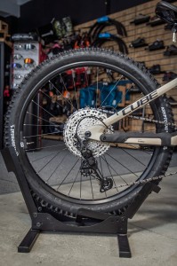 Rower Cube Stereo Hybrid ONE77 HPC SLX 800 glintsand'n'black 2026 Sklep Rowerowy Częstochowa BikePark24 p3.webp