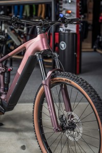 Rower Cube Stereo Hybrid ONE44 Pro 800 shiftblush'n'raisin 2026 Sklep Rowerowy Częstochowa BikePark24 p2.webp