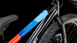 Rower Cube Reaction 200 Pro black'n'blue'n'red 2026 p3.webp