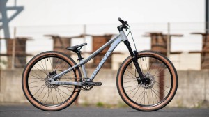 Rower Cube Flying Circus 240 hazeblue'n'reflex 2026 p8.webp