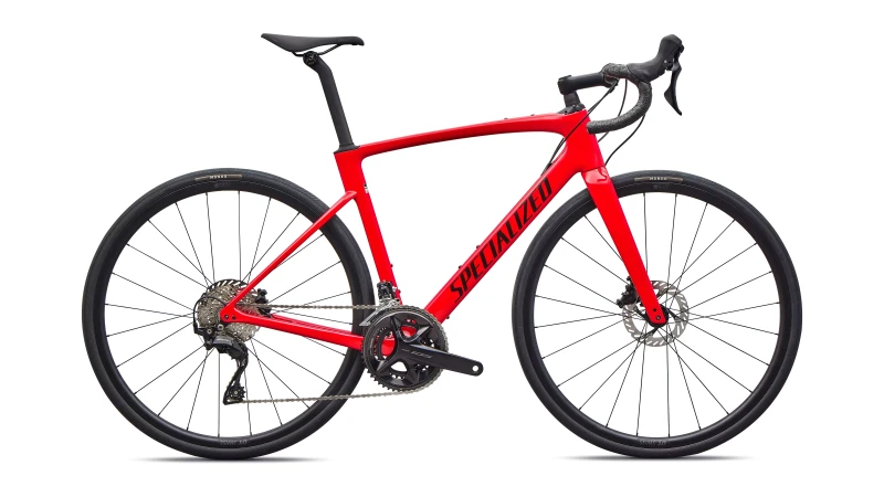 Rower Specialized Roubaix SL8 Sport Gloss Vivid Red Obsidian 2026.webp