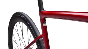 Rower Specialized Tarmac SL8 Pro Shimano Ultegra Di2 Gloss Red Sky Chrome 2026 p6.webp