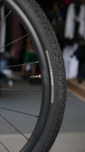 Zestaw kół DT Swiss G540 z oponami Tracer 700x45.webp