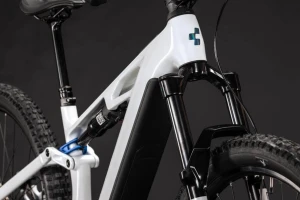 Rower Cube Stereo Hybrid ONE44 HPC Pro 800 metallicwhite'n'blue 2027 p6.webp