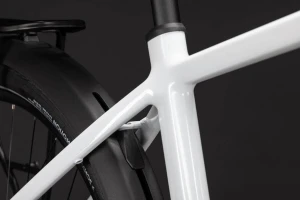 Rower Cube Touring Hybrid ONE 600 metallicwhite'n'chrome 2027 p5.webp