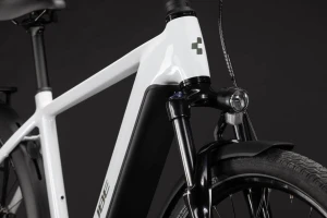 Rower Cube Touring Hybrid ONE 600 metallicwhite'n'chrome 2027 p6.webp