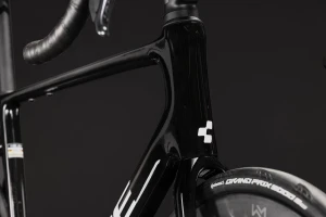 Rower Cube Attain C62 SLT carbon'n'white 2027 p11.webp