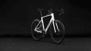 Rower Cube Attain C62 SLX metallicwhite'n'black 2027 p2.webp