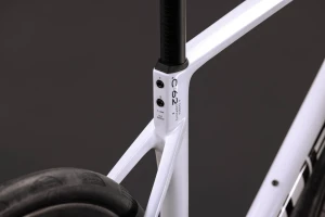 Rower Cube Attain C62 SLX metallicwhite'n'black 2027 p8.webp