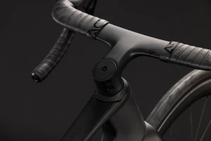 Rower Cube Litening Aero C68X Race carbon'n'chrome 2027 p6.webp