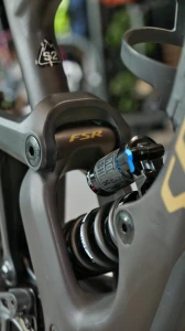 Rower Specialized Enduro Comp Satin Brown Tint Harvest Gold 2023 Testowy G18.webp