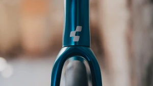 Rower Cube Agree C62 Race chromeblue´n´liquidblue 2027 p18.webp