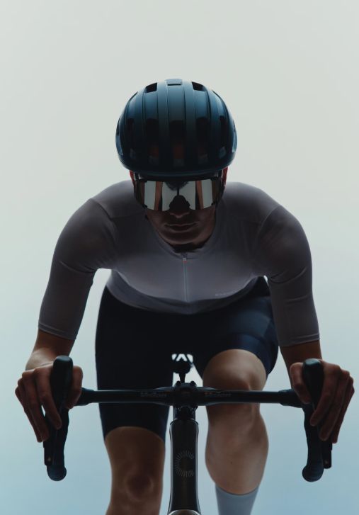 Kask Amidal Opływowa forma